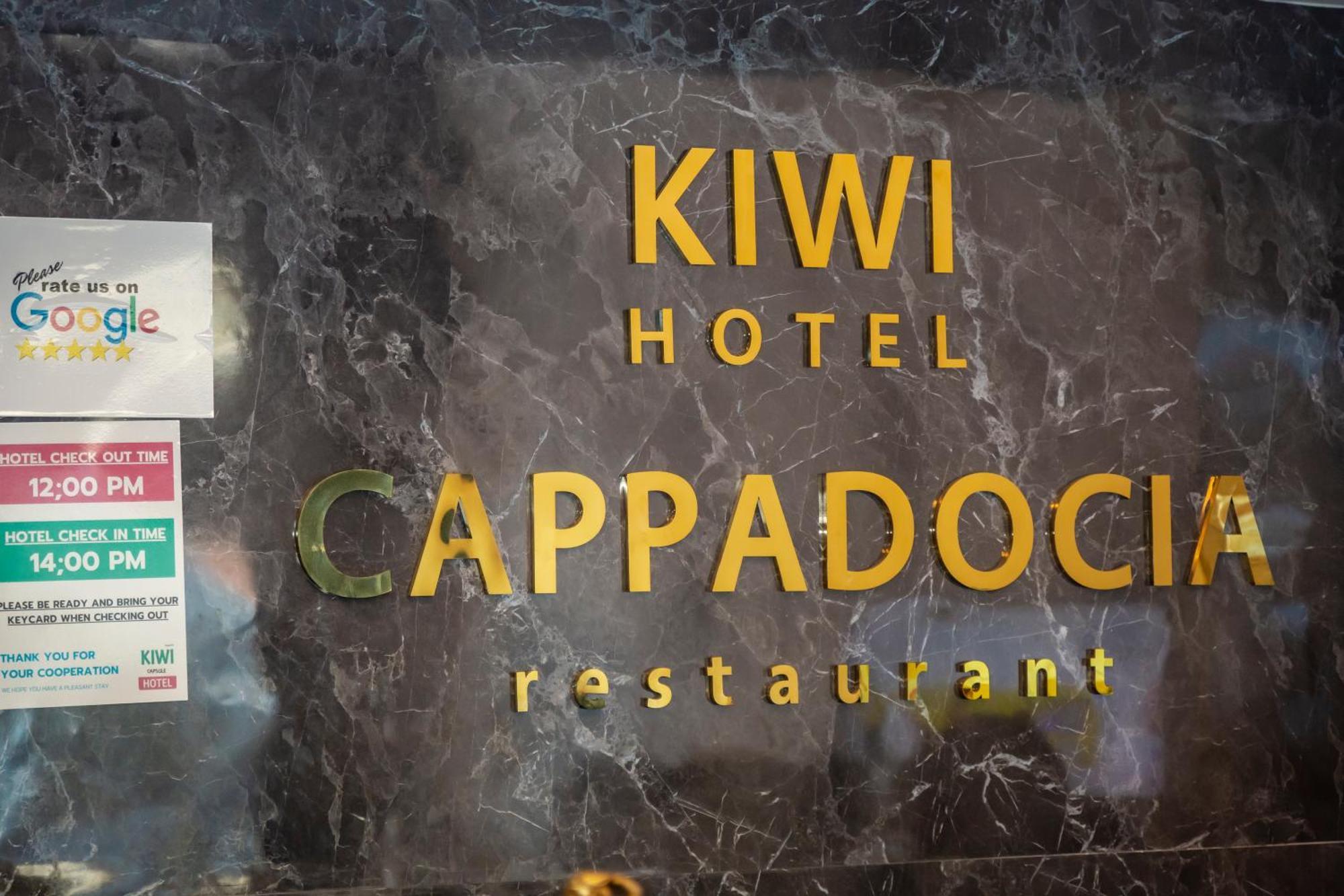 Kiwi Capsule Hotel Μπανγκόκ Εξωτερικό φωτογραφία